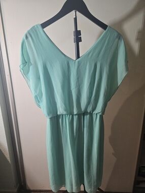 Enfocus Studio Light Aqua V-Neck Chiffon Midi Dress